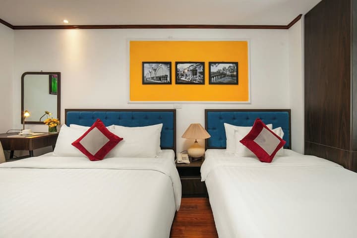 Silk Flower Hotel & Spa
