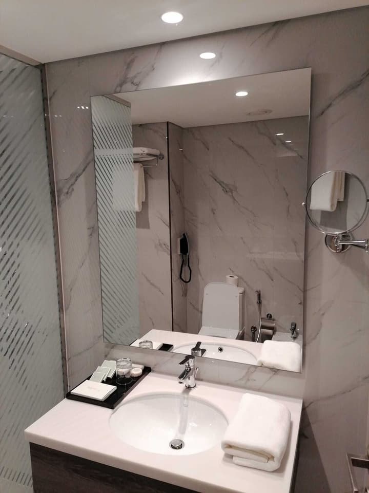 GLORIA HOTEL AND SUITES