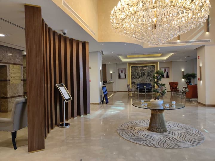 GLORIA HOTEL AND SUITES