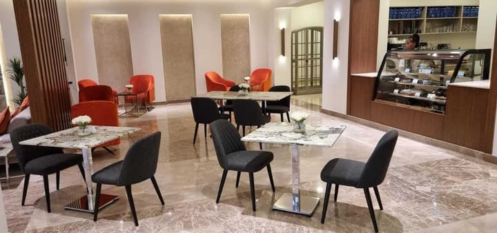 GLORIA HOTEL AND SUITES