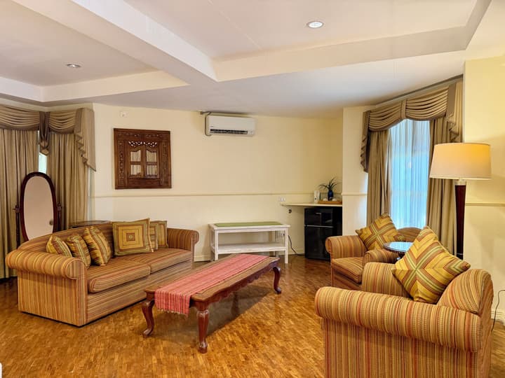 Coco Grande Hotel