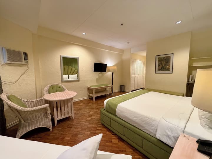 Coco Grande Hotel