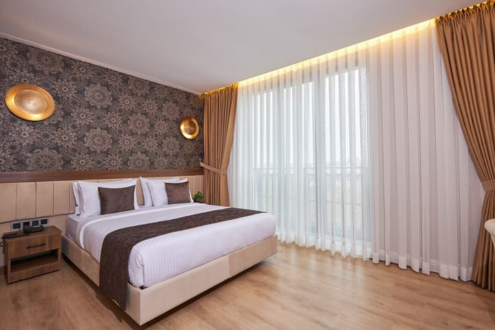 Trademark Collection By Wyndham Operla İstanbul Airport Hotels