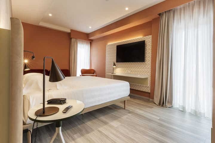 Adesso Hotel