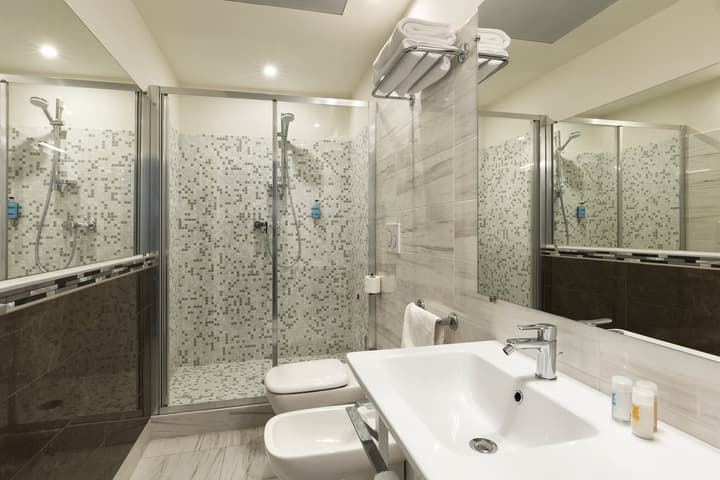 Adesso Hotel