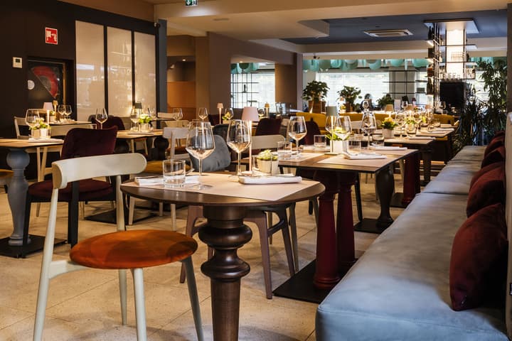 Adesso Hotel