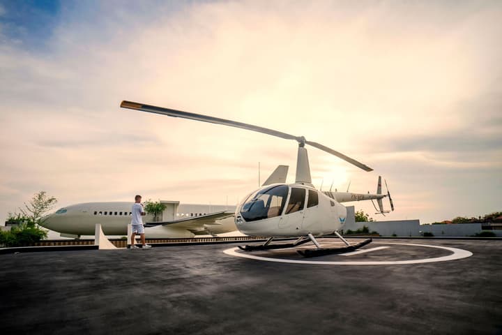 Private Jet Villa