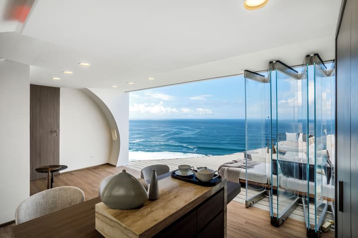 Private Jet Villa
