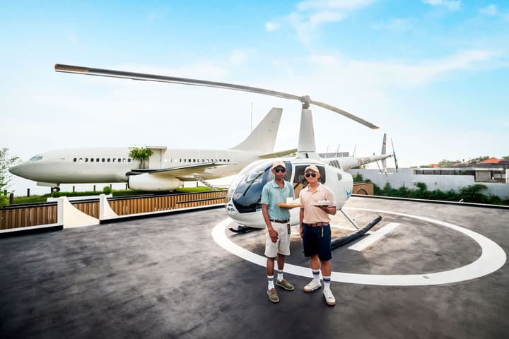 Private Jet Villa