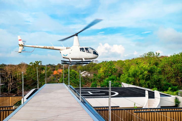 Private Jet Villa