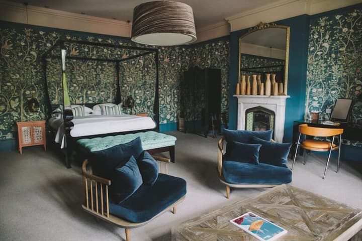 Hampton Manor