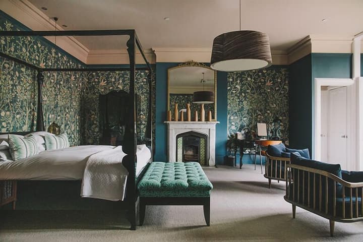 Hampton Manor