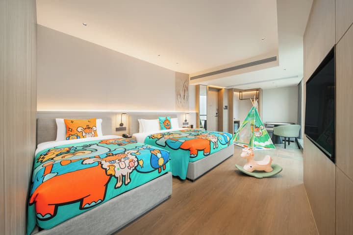 Holiday Inn Zhuhai City Center by IHG