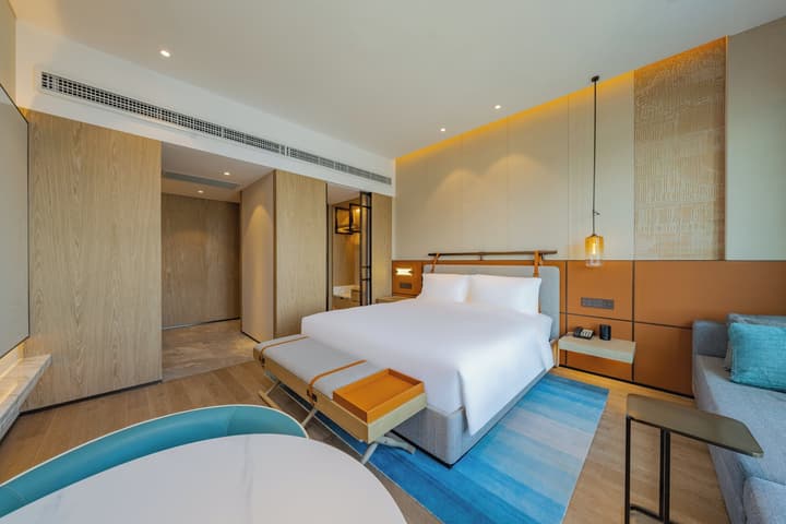 Holiday Inn Zhuhai City Center by IHG