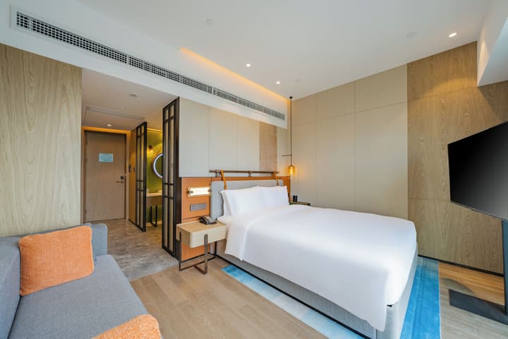Holiday Inn Zhuhai City Center by IHG