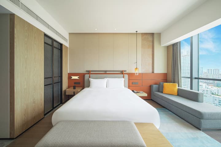 Holiday Inn Zhuhai City Center by IHG