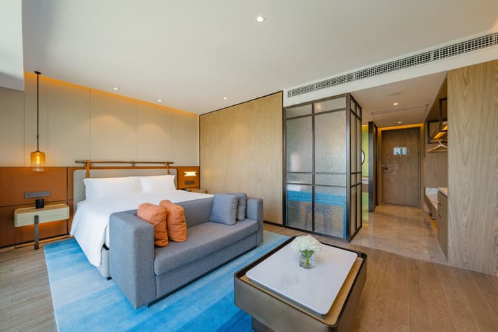 Holiday Inn Zhuhai City Center by IHG