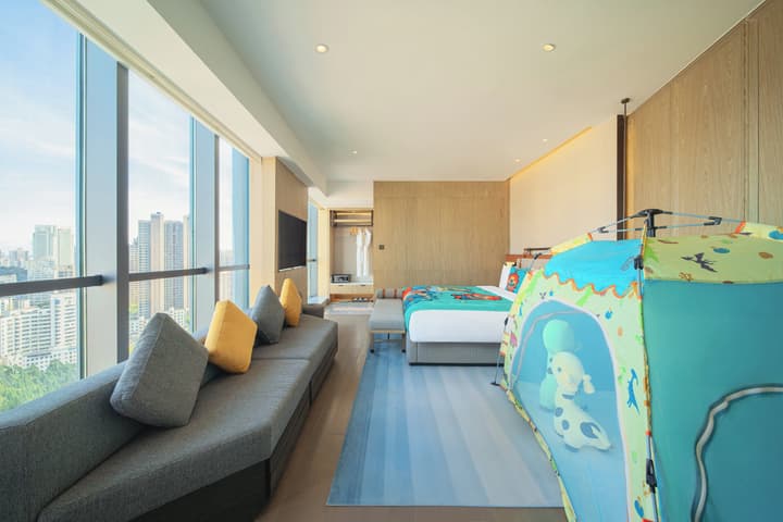 Holiday Inn Zhuhai City Center by IHG
