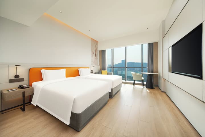 Holiday Inn Zhuhai City Center by IHG