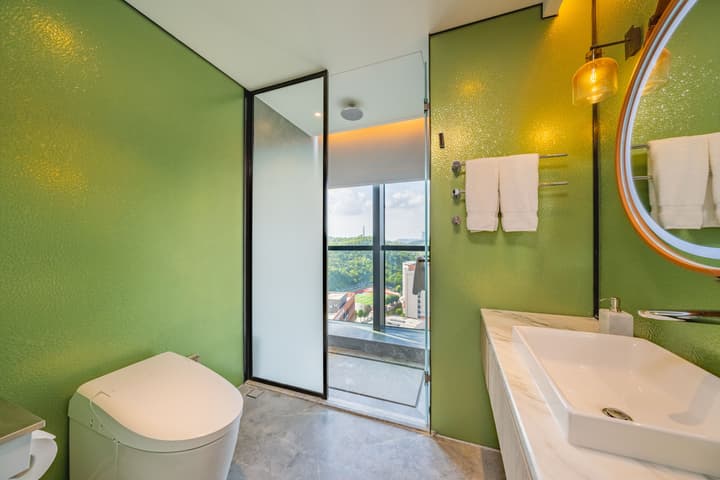 Holiday Inn Zhuhai City Center by IHG