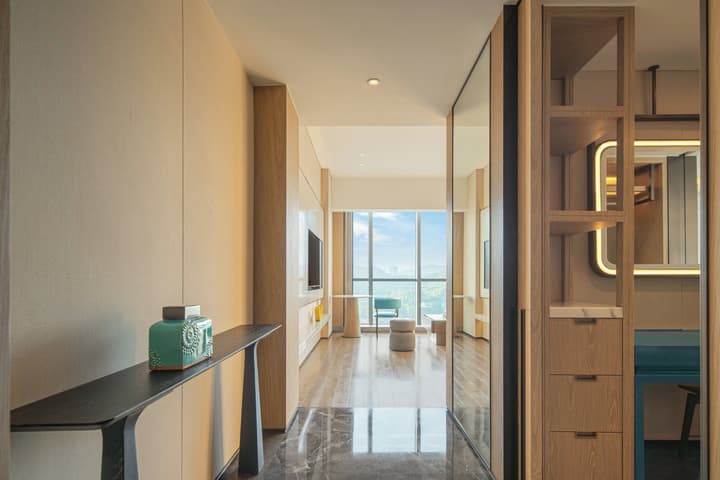 Holiday Inn Zhuhai City Center by IHG
