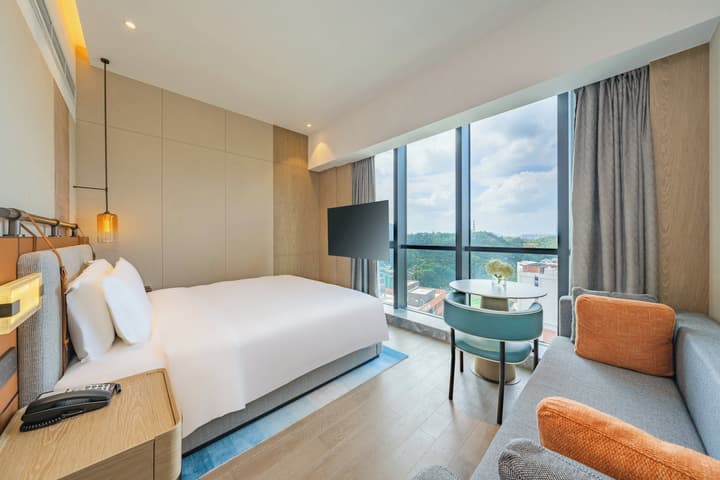 Holiday Inn Zhuhai City Center by IHG