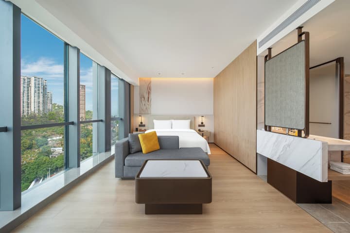 Holiday Inn Zhuhai City Center by IHG