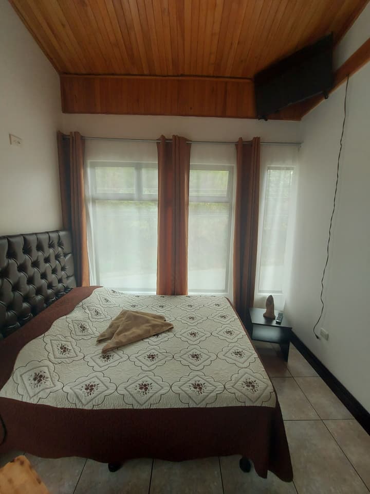 Alisson Hotel & Restaurant