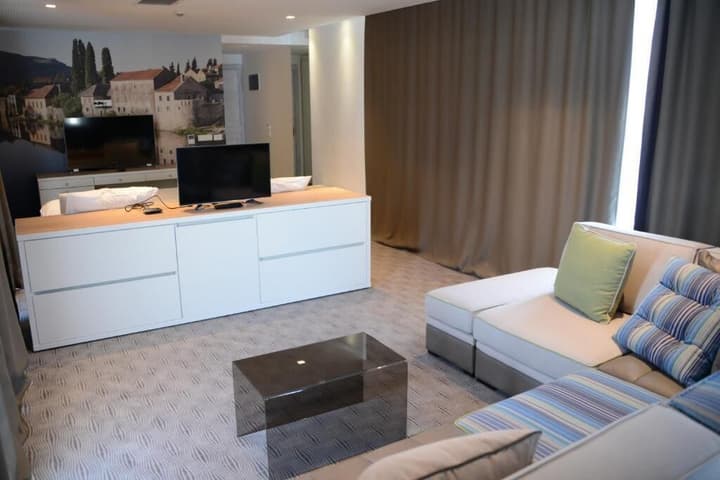 Nar Hotel