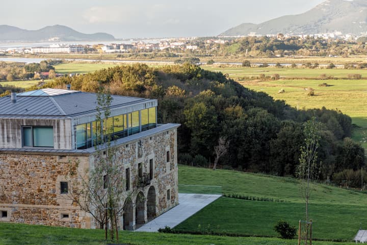 Hotel Pico Velasco