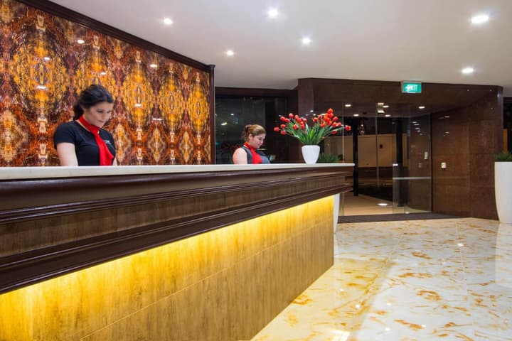 VR Queen Street - Hotel & Suites