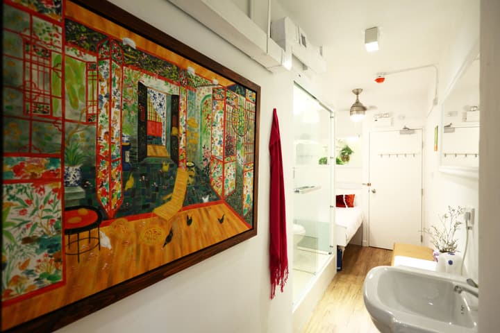 Apple Inn (Causeway Bay)