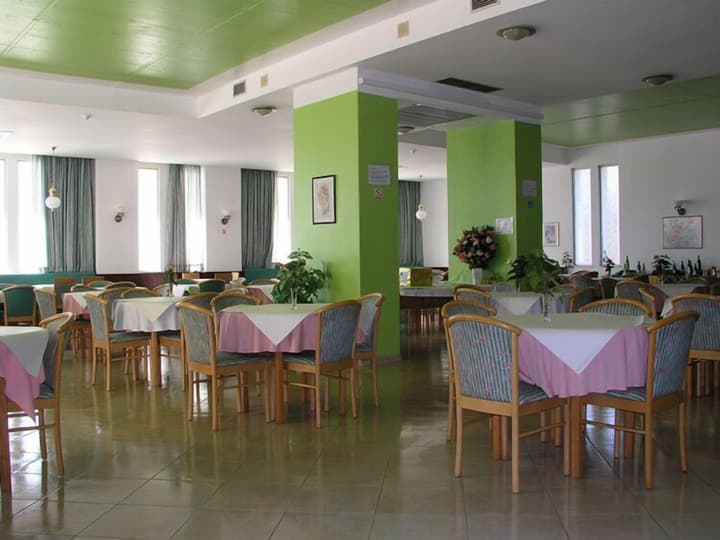 Hotel Luar