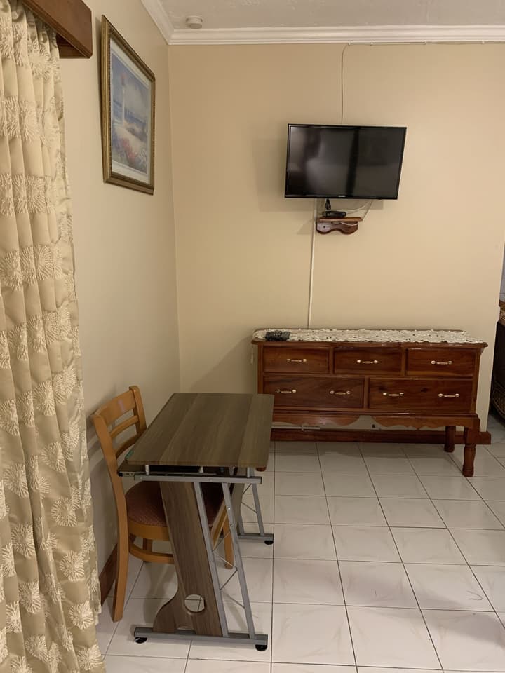 Rayon Hotel