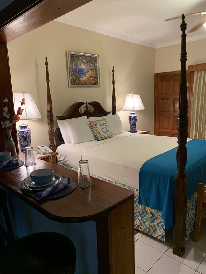 Rayon Hotel
