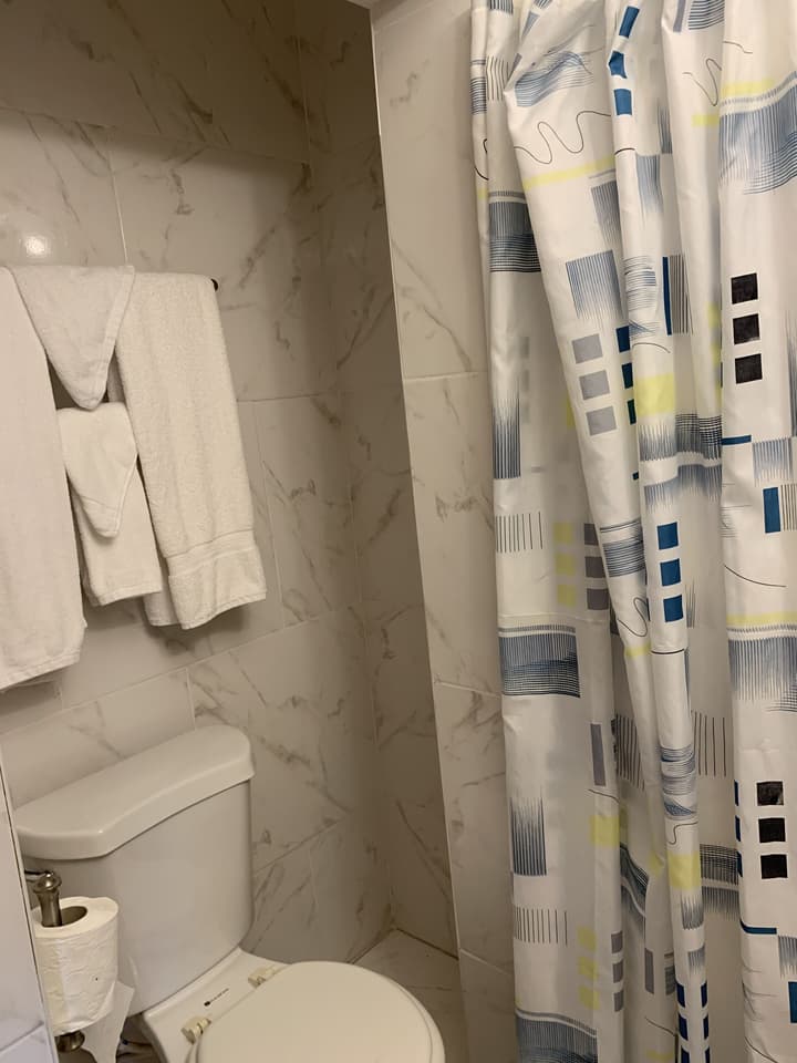 Rayon Hotel