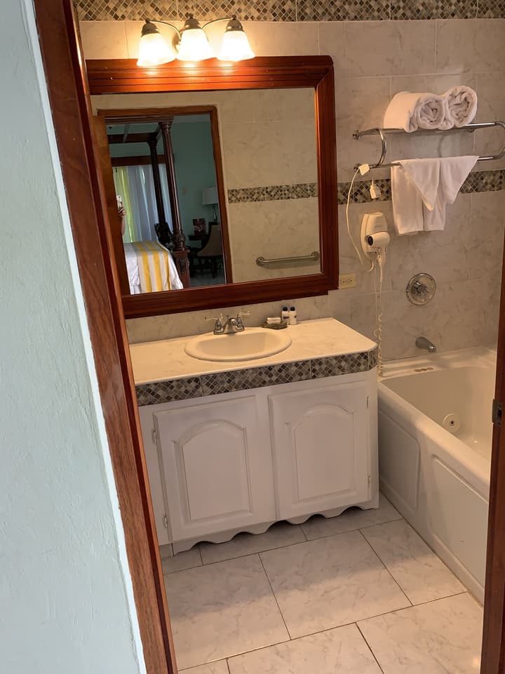 Rayon Hotel