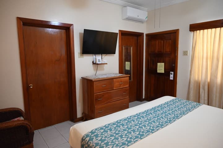 Rayon Hotel