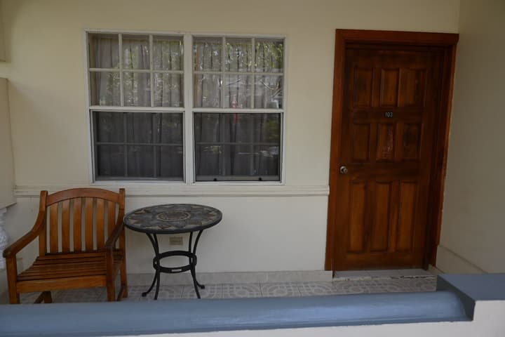 Rayon Hotel