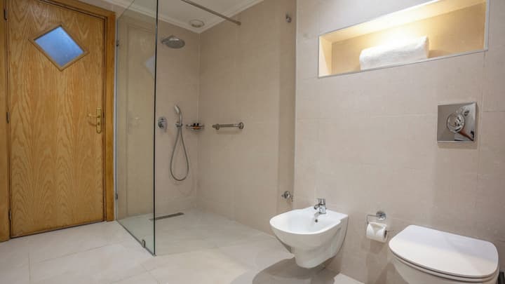 Alwalid Hotel