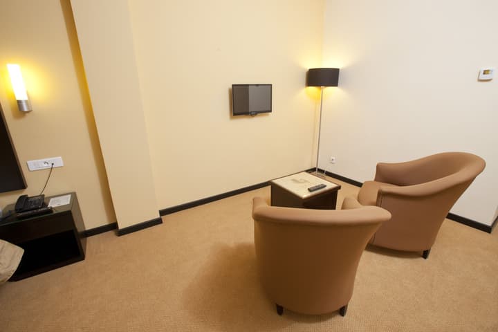 Alwalid Hotel