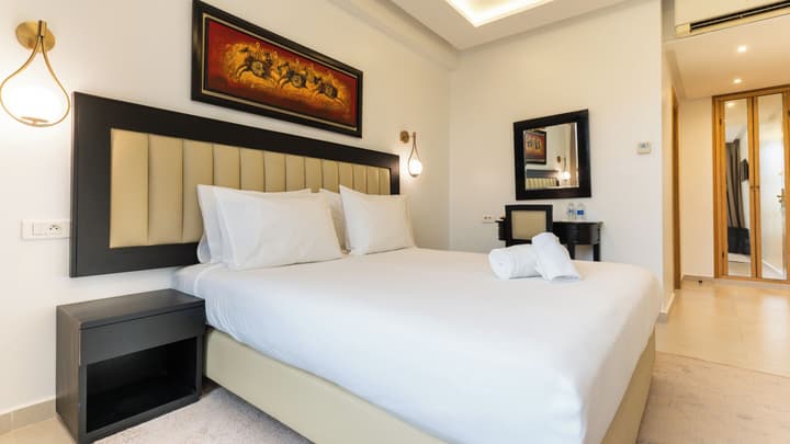 Alwalid Hotel