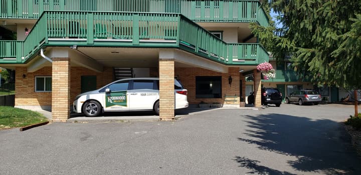 Robin Hood Inn & Suites