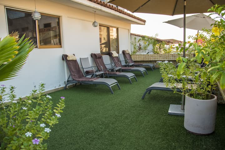 Hotel Porto Allegro - Near Malecon