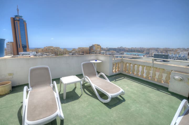 Allegro Hotel