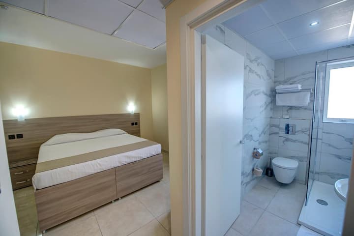 Allegro Hotel