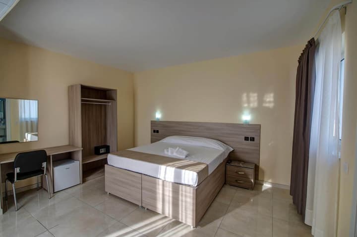 Allegro Hotel