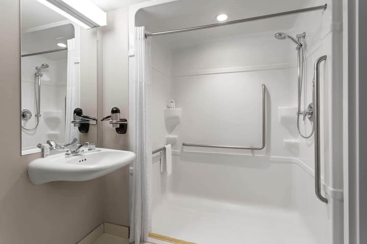Microtel Inn & Suites by Wyndham Sault Ste. Marie