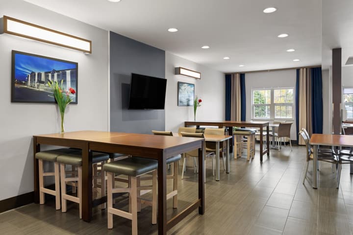 Microtel Inn & Suites by Wyndham Sault Ste. Marie