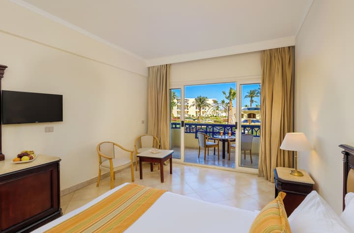 Grand Oasis Resort